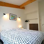 La Francis Villa *